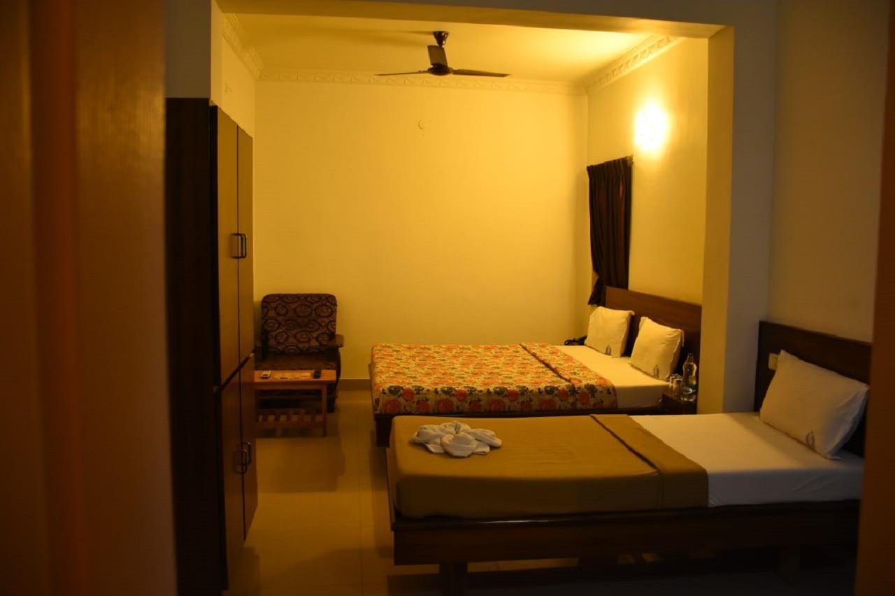 Hotel Palacial Pondi Pondicherry Exterior foto